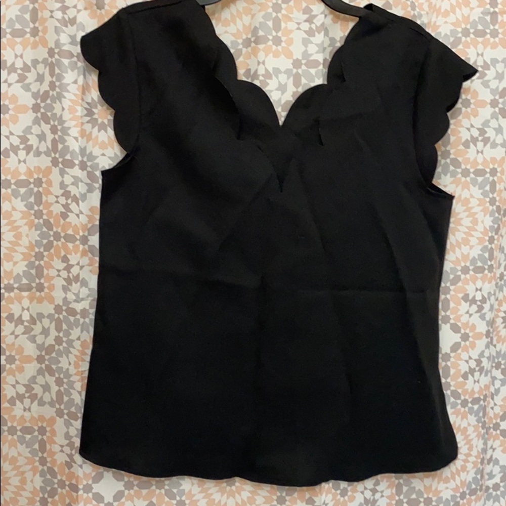 Black scallop sleeve top